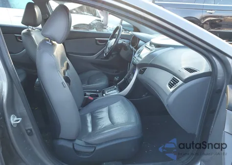 2013 Hyundai Elantra Limited z USA, uszkodzony, nr VIN 5NPDH4AE5DH273617